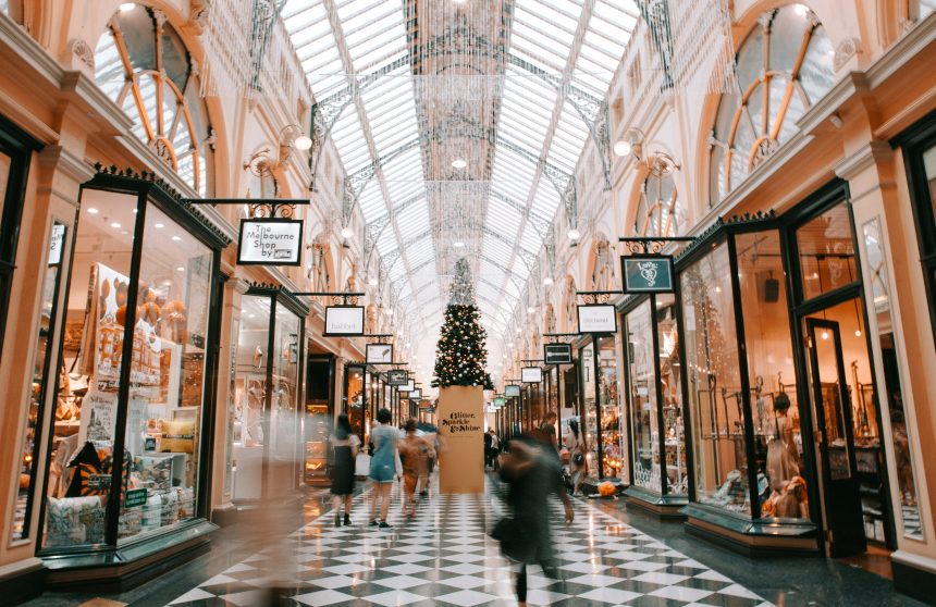 What shops in Austria work on weekends